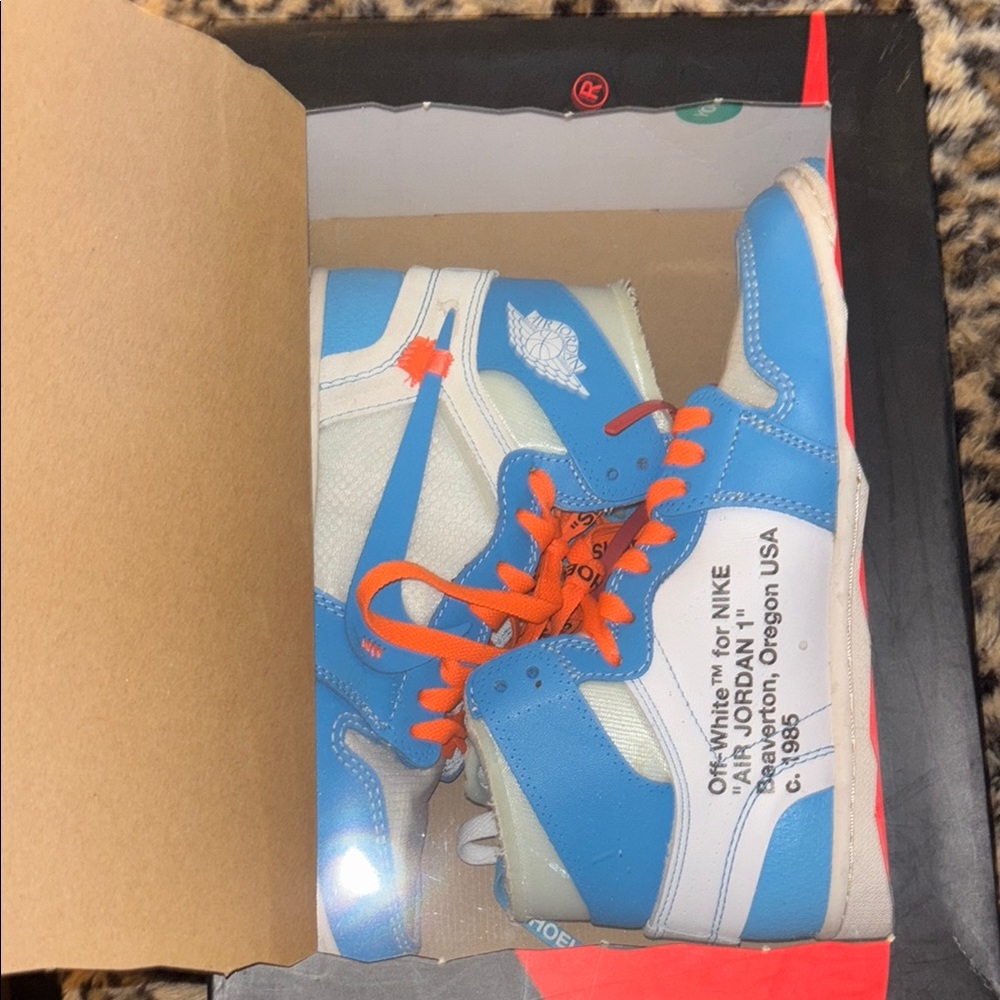 Off-White x Air Jordan 1 Retro High OG 'UNC' size 6 mens (7.5 women’s)